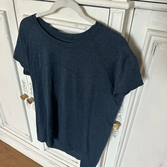Lululemon Swiftly Tech Short Sleeve Crew in Sapphire Blue/Black Women’s Size 16 - Picture 3 of 10